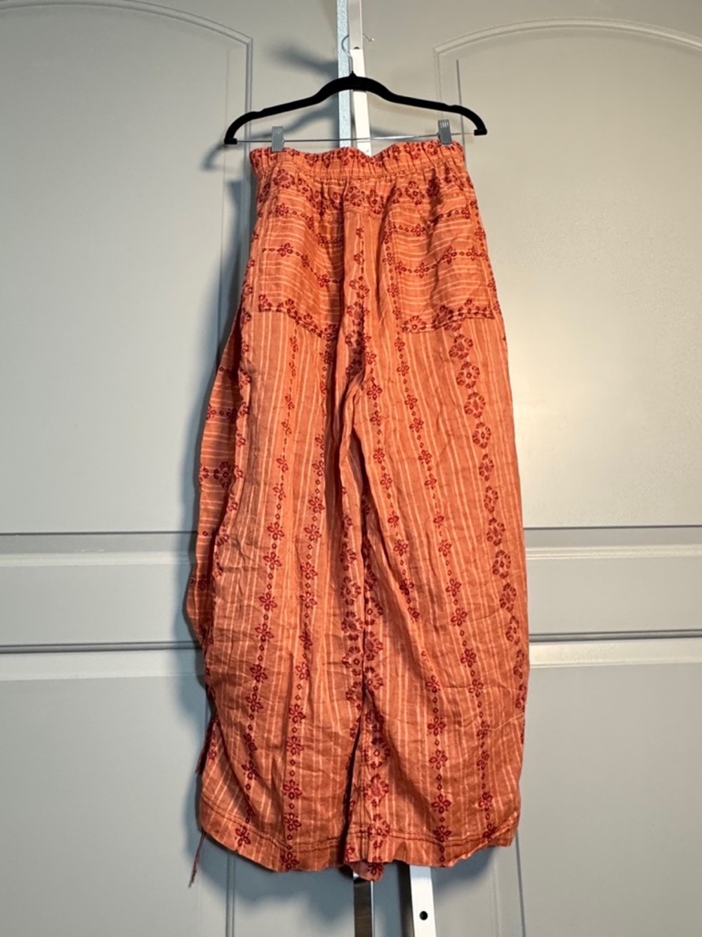 FP Intimately flowy muted  orange with flowers Pant sz M - Picture 3 of 3
